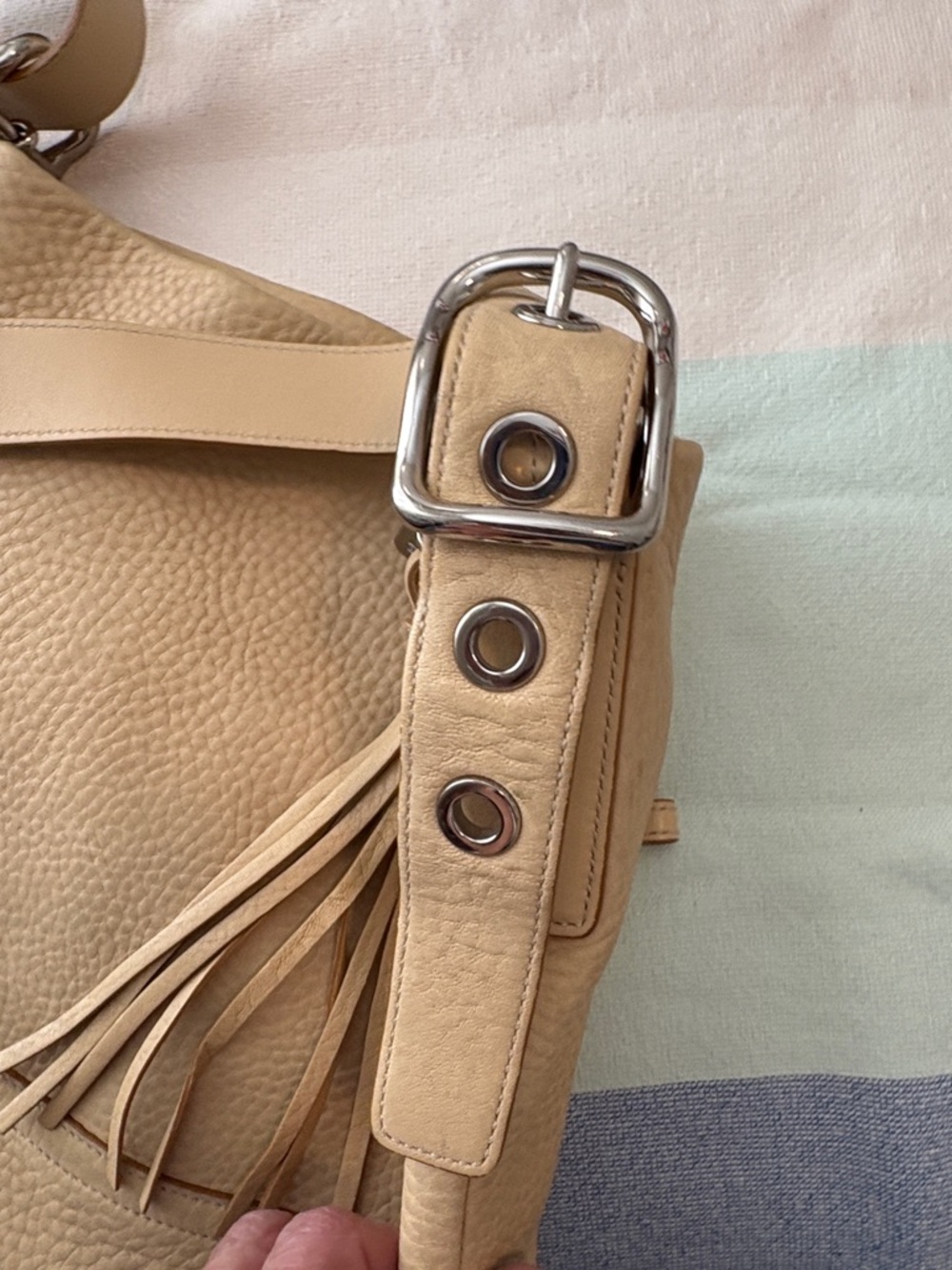 Coach Cream Pebbled Leather Shoulder Bag. - Picture 5 of 8